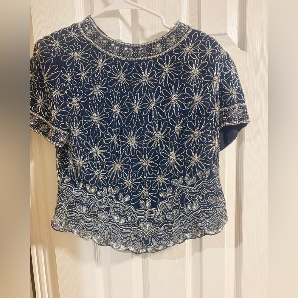 100% silk by papell boutique Elegant Navy Blue Beaded Women's Top size 14P